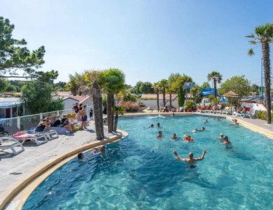 Camping L'Abri des Pins, 4*