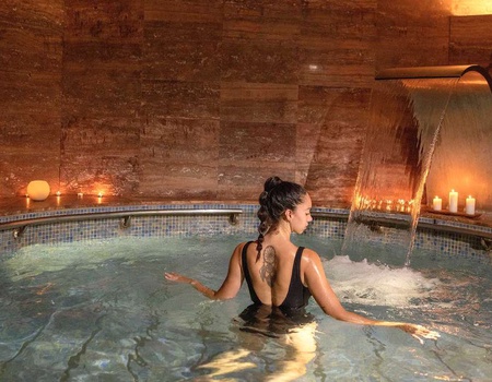 Profitez d'une expérience inoubliable en couple : champagne, bains à remous privé - 4* - Caldes de Montbui, Espagne - Image 1