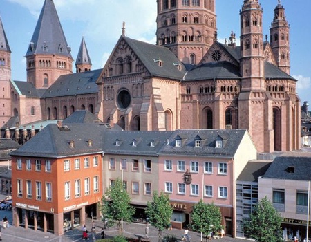 Croisière transeuropéenne, 3 fleuves, le Rhin, le Main et le Danube - De l'Europe Occidentale à l'Europe de l'Est découvrez leurs richesses culturelles et patrimoniales (formule port/port) - Strasbourg, Nord & Est - Image 1