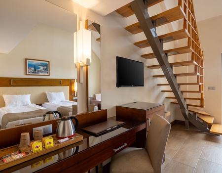 Crystal Prestige Pearl Collection 5* - 5