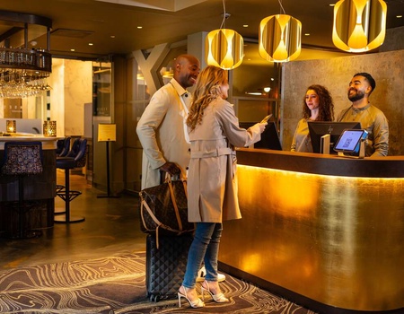 Séjour confortable et luxueux dans la ville vibrante d'Amsterdam, petit-déjeuner compris - 4* - 5