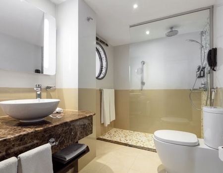 Crowne Plaza Muscat 4* - 4