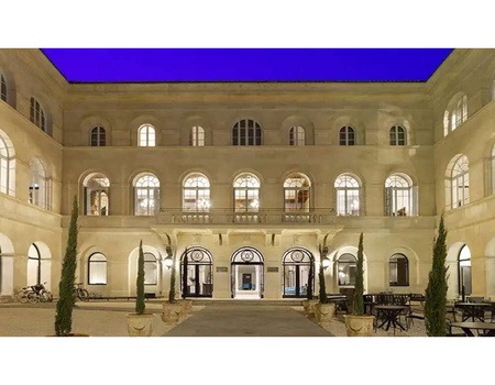 Séjour relaxant en junior suite dans un hôtel 5* avec accès spa à Nîmes - 5* - Gard - Nîmes, Languedoc Roussillon - Image 1