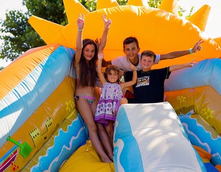 Camping Les Violettes, 4* - 5