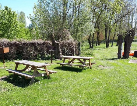 Camping Val de Boutonne, 3* - 5