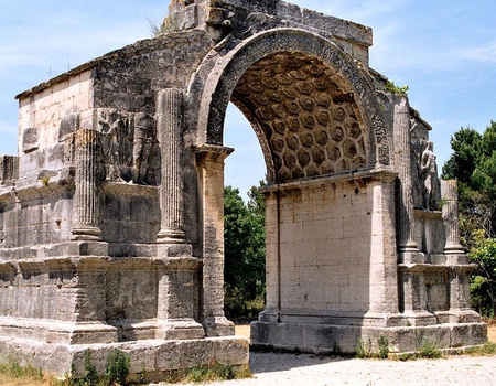 Découverte du Site Archéologique de Glanum et séjour à Saint-Rémy-de-Provence - 3*