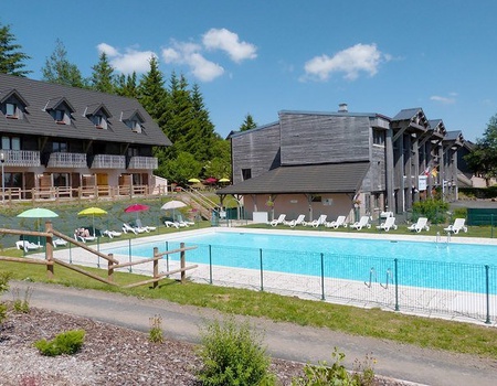 Résidence Le Bois de la Reine 3* - Puy de Dôme - Superbesse, Auvergne - Image 1