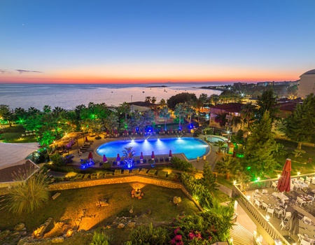 Hotel Justiniano Deluxe Resort 5* - 1