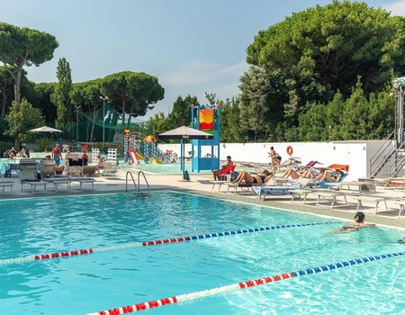 Camping Mare e Pineta, 4* - 5