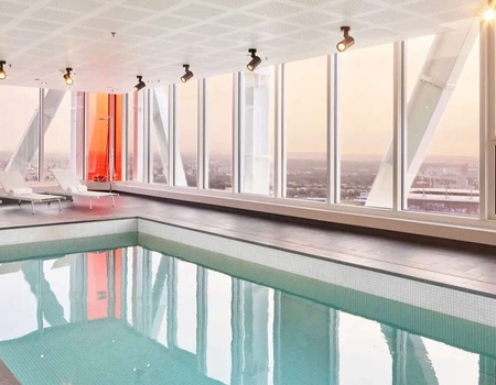 Séjour 4 étoiles avec la piscine la plus haute de France au 40e étage - 4* - 1