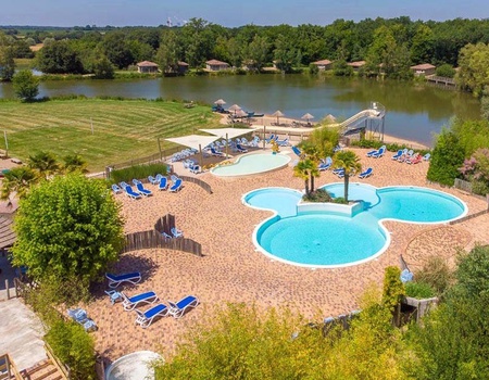 Camping Domaine Les Bois du Bardelet, 5* - 1