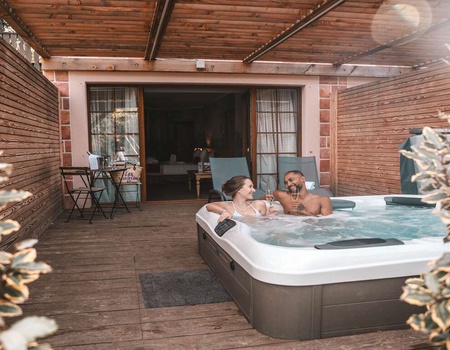 Parenthèse romantique dans un 4* avec bains à remous privé proche de Mulhouse - 4* - Image 1