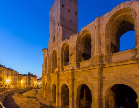 Santons et traditions de Noël au fil des canaux de Provence Sur les pas des forteresses et villages authentiques (formule port-port) - Avignon, Sud Est - Image 3