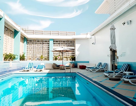 Copthorne Downtown 4 *