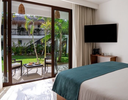 Hôtel The Beachfront by The Fives 5* - 4