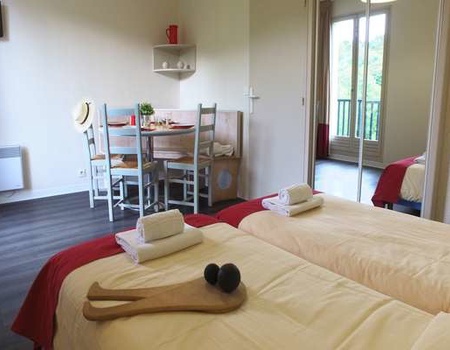 Village Vacances Jumbo Résidence Club Pays Basque Sare 3* - Demi-Pension - 2