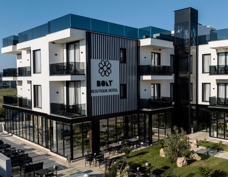 Hôtel Bolt Boutique Hotel 4* avec location de voiture - Tirana, Albanie - Image 1
