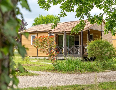 Camping Les Chalets de Dordogne, 3* - 4