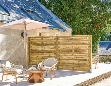 Séjour en suite dans un édifice prestigieux entre moderne et classique - Image 1