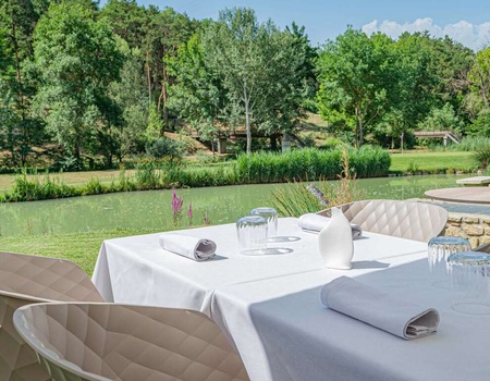 Week-end 5* clés en mains avec massage et dîner au coeur de la Provence - 5*