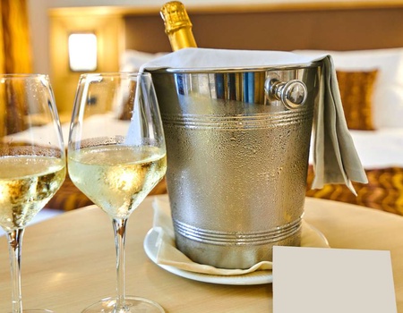Week-end romantique avec champagne et accès au spa à Cabourg - 4*