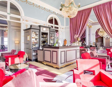 Séjour de charme dans une magnifique bâtisse en front de mer à Cabourg - 5*