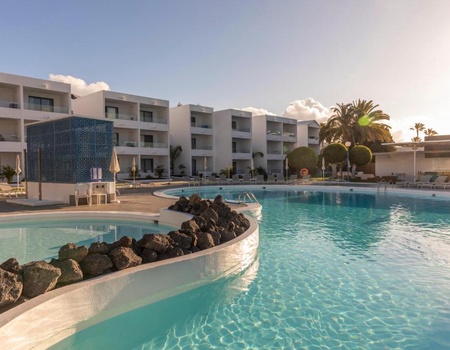 Hôtel Oasis Lanz Beach Mate 4* - 4