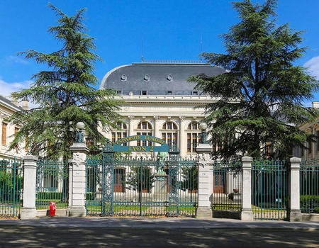 Instant détente avec accès au centre de balnéothérapie et séjour 4* au coeur de Lyon - 4*