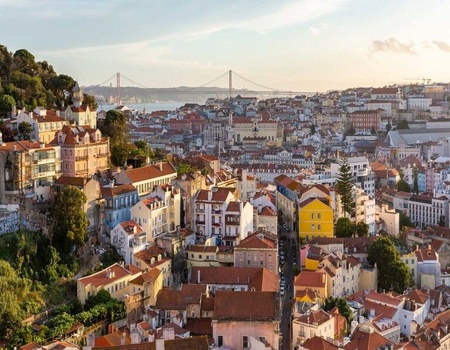 Circuit heritage avenida Liberdade : Escapade Lisboète avec guide, Tram et Bus Tour - 2