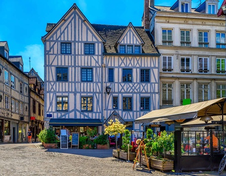 Partez à la découverte de Rouen, en chambre supérieure - 3*