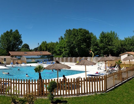 Camping Brantôme Peyrelevade, 4* - 5