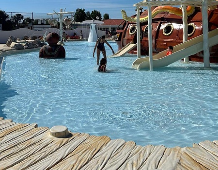 Camping Les Aventuriers de la Calypso, 4* - 2