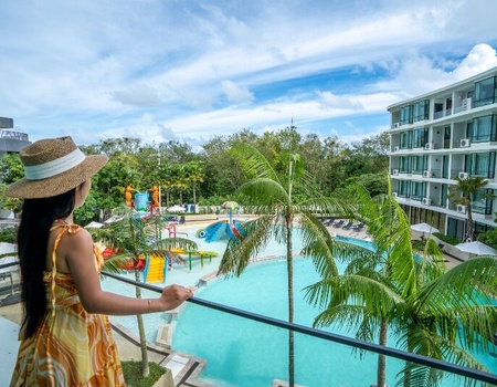Trio Phuket & Koh Phi Phi & Khao Lak : Wyndham La Vita Phuket 5* & Phi Phi Natural Resort 4* & Ananea Beyond Resort Khaolak 4* - 5