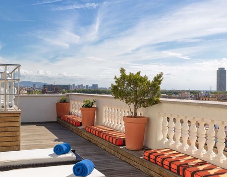 Escapade romantique avec du cava dans la chambre a Barcelone - 4* - 4