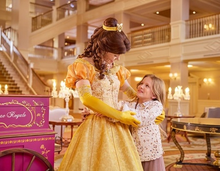 Disneyland® Hotel : Train + Hôtel + Billets - 4
