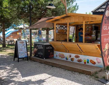 Camping Les Bords de Loue, 3* - 4