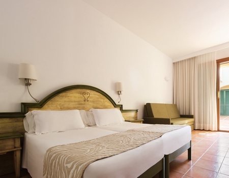 Forfait CLUB CASTELL DELS HAMS 4* - 3