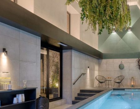 Escapade romantique avec champagne et spa en chambre suite à Loudéac - 3* - Image 1