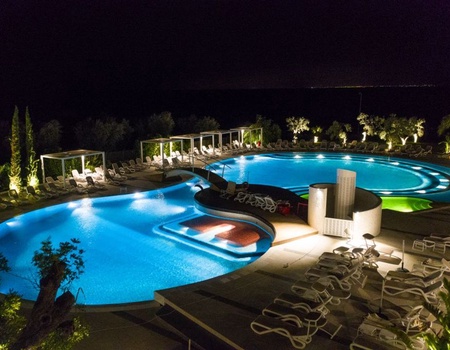 Camping Villaggio Baia Del Monaco, 4* - 5