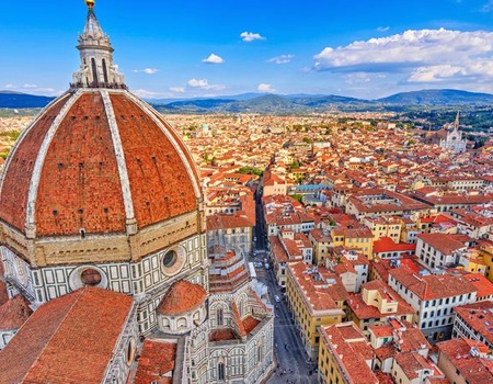 Dolce vita en croisière le long des côtes italiennes - la Toscane, la Sardaigne, l'île d'Elbe et les Cinque Terre - France, Côte d'Azur, Alpes-Maritimes - Nice - Image 1