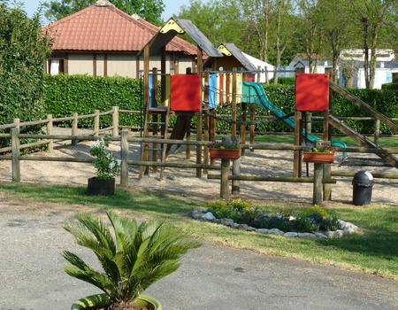 Camping La Michenotière, 3* - 5