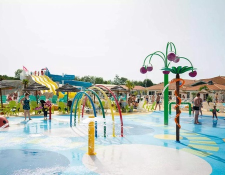 camping Les Charmettes - Funpass non inclus, 4* - 3