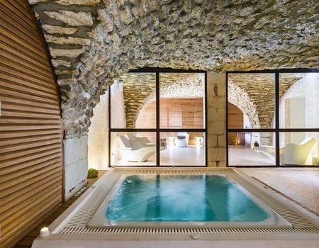 Charme, détente et gastronomie près d'Aix-en Provence - 4* - 1