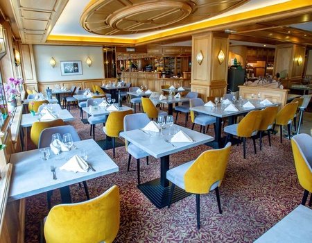 Escapade romantique avec coupes de crémant, accès spa et dîner à Mulhouse - 4* - 4