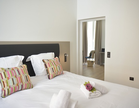 Hôtel Continental 3* ( avec vols réguliers ) - 2