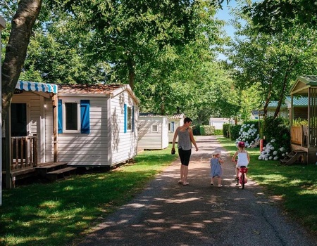 Flower Camping La Blanche Hermine, 3* - 5