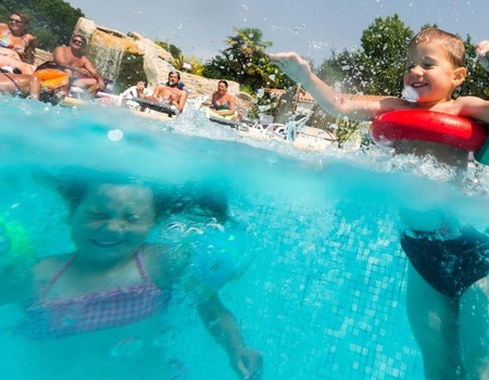 Camping La Grand Métairie - Camping Paradis, 4* - 5