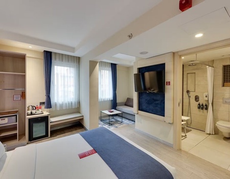 Hotel Ramada by Wyndham Istanbul Old City 4* - 3