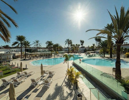 Hotel LIVVO Dunagolf Suites 4* - 1