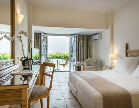 Hôtel Canvas By Mitsis Petit Palais 4* - 4